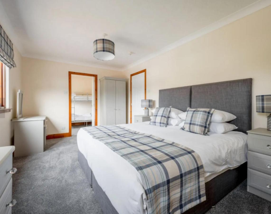 Loch Ness Clansman Hotel Drumnadrochit Ngoại thất bức ảnh