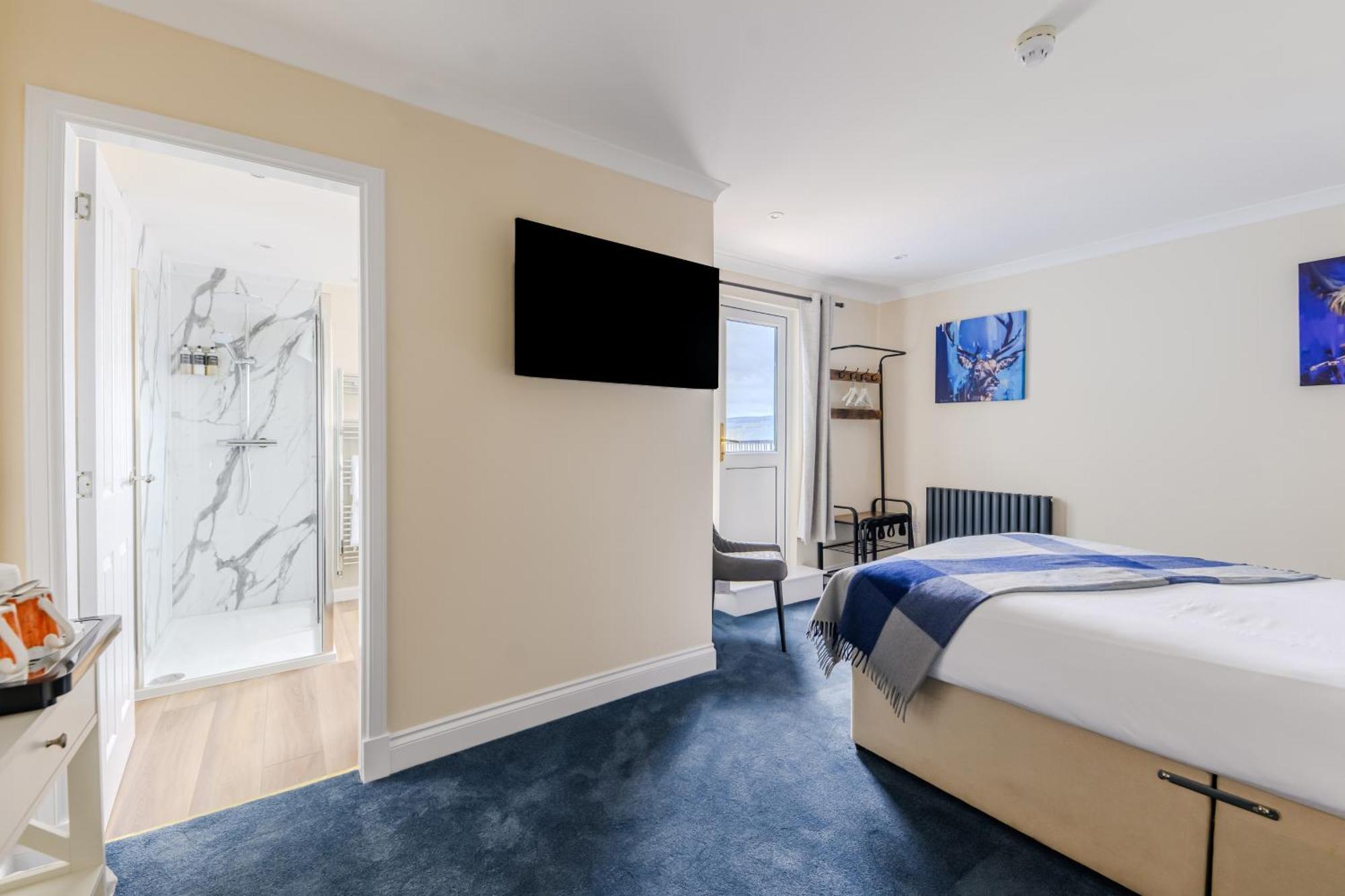 Loch Ness Clansman Hotel Drumnadrochit Ngoại thất bức ảnh