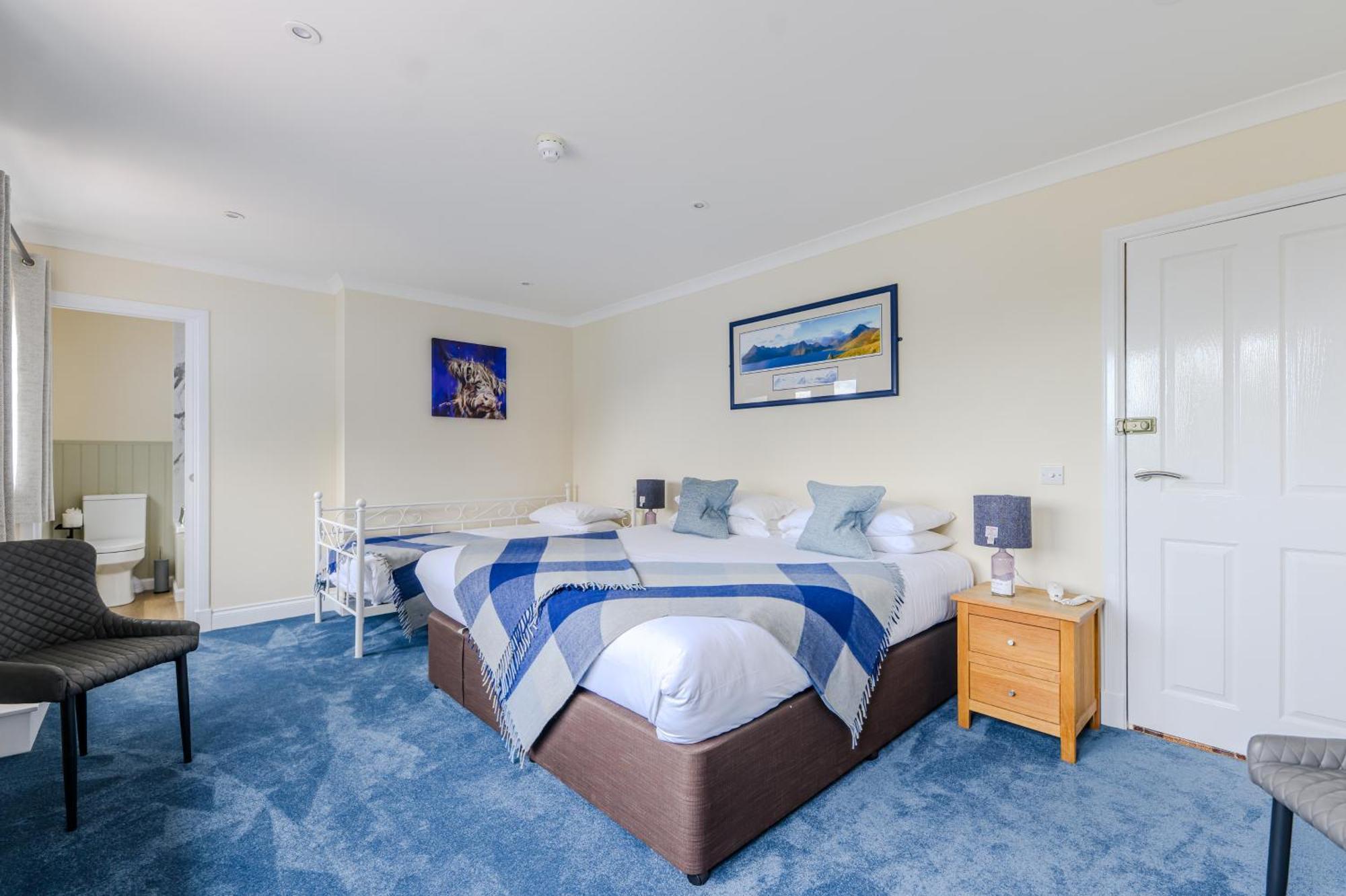 Loch Ness Clansman Hotel Drumnadrochit Ngoại thất bức ảnh
